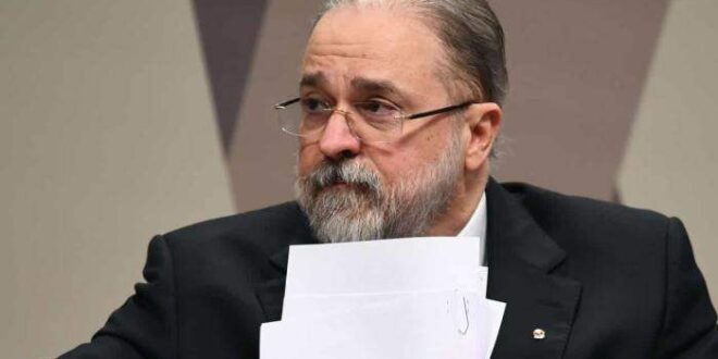 Ministério Público segue Judiciário e vai propor reajuste salarial de 18%