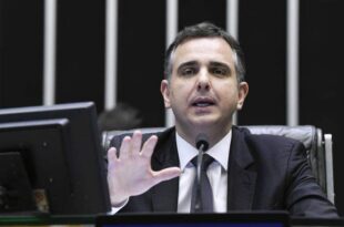 'É uma traição à Pátria', diz Pacheco sobre empresários que defenderam golpe