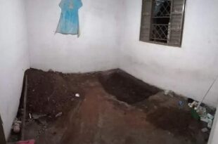 Mãe encontra corpo da filha enterrado dentro de quarto; ex-marido é suspeito