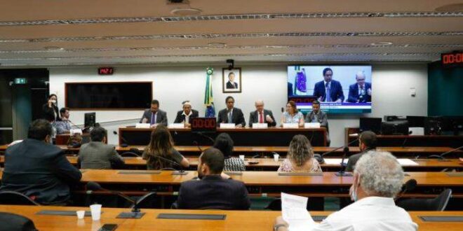 Comissão enviará ofício ao TSE alertando sobre riscos à segurança de servidores e mesários na eleição