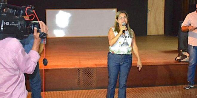 Presidente do Sinproacre, Alcilene Gurgel declara apoio a Dr. Jenilson para o Senado: “Tem meu voto e meu respeito”