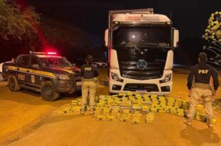 Mais de 200 kg de maconha são apreendidos pela PRF em Rio Branco