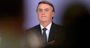 Advogado comenta fala de Bolsonaro contra 'macumbeiros': "tiro no pé"