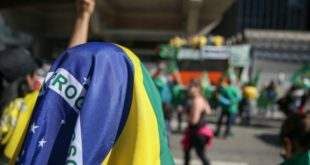 Bolsonaro convida governantes estrangeiros para 7 de Setembro sob sombra golpista