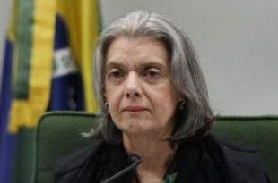 Cármen Lúcia é eleita ministra efetiva do TSE