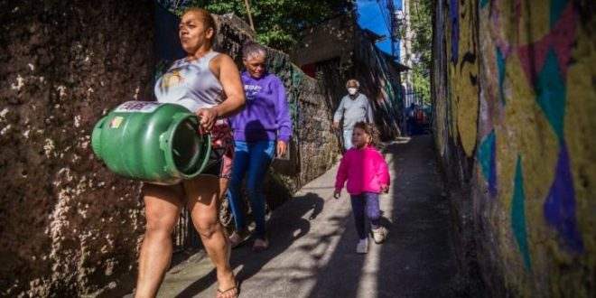 Consumo de gás de cozinha cai no 1º semestre e é o pior em nove anos