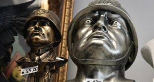 Estarrecedor- Multidões de turistas italianos fazem peregrinação a local de nascimento de Mussolini