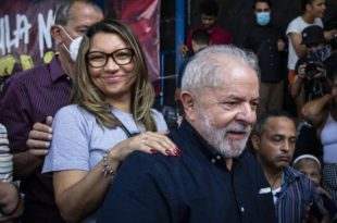 Janja cria incômodos na campanha de Lula por interferências e superexposição