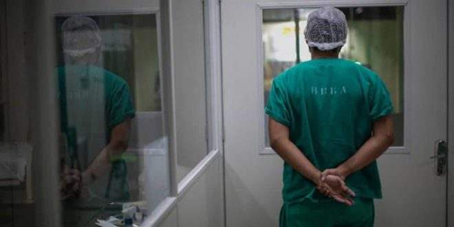 Médico suspeito de homofobia contra paciente com varíola dos macacos é afastado em Santo André
