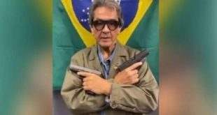 Roberto Jefferson, em prisão domiciliar, anuncia candidatura à Presidência