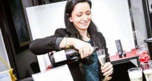 Socialite que encantou oficiais da Otan na Itália era espiã da Rússia, diz investigação