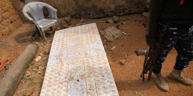 Vinte corpos mumificados de adultos e crianças são achados em casa na Nigéria