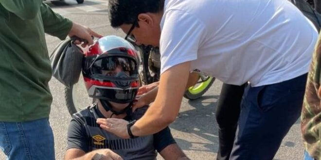 Jenilson Leite presta socorro à vítima de acidente de trânsito em Rio Branco