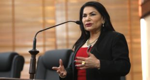 "Tranqueiras são todos os que recebem dinheiro público e não mostram trabalho em benefício da população", diz Antonia Sales