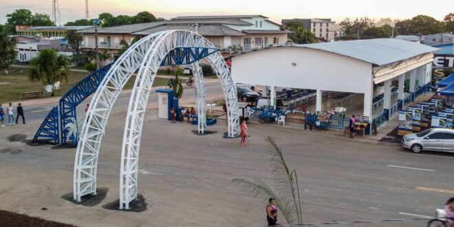  Novo espaço cultural entregue pelo Estado reúne entretenimento e geração de renda durante o Festival do Açaí