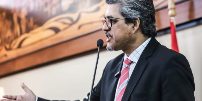 Edvaldo defende pagamento imediato de indenização extraordinária aos trabalhadores do Depasa/Saneacre e Detran, prevista na legislação