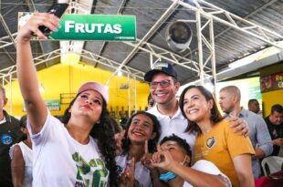 Gladson trouxe a vacina, imunizou o povo e reabriu o comércio, gerando emprego e renda