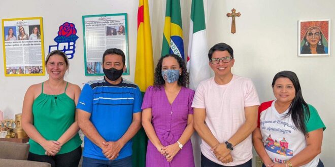 Em Tarauacá, Dr. Jenilson visita Prefeitura e diz que no Senado vai trabalhar por todos os municípios acreanos