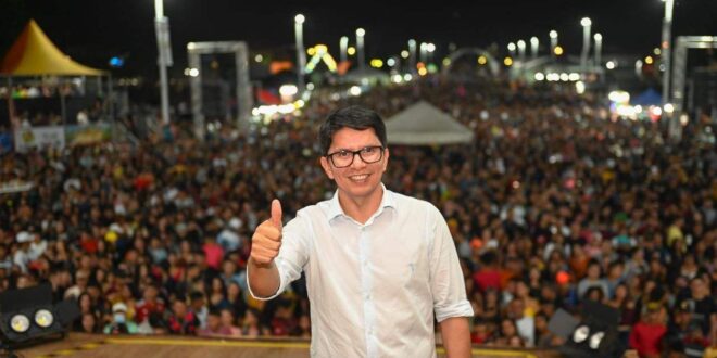 Autor da lei que cria o Selo de Qualidade do Açaí, Dr. Jenilson participa de festival em Feijó destaca importância do evento para economia