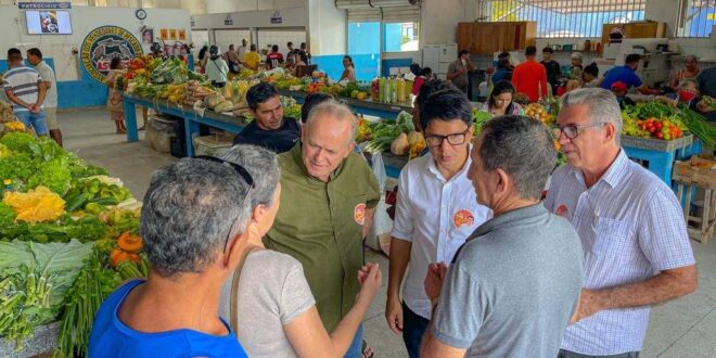 Dr. Jenilson e César Messias cumprem agenda em Cruzeiro do Sul para ouvir população do Juruá