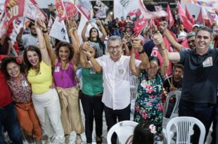 Jorge, Marcus e Nazaré inauguram comitê em Feijó