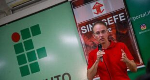 Leo de Brito participa de ato em defesa do Estado Democrático de Direito