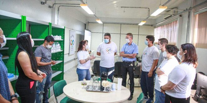 Autistário: Leo de Brito acompanha implantação de projeto que visa melhorar assistência educacional a autistas