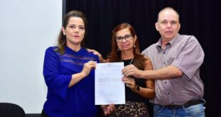 Valorização de professores, servidores da educação e melhorias salariais para os servidores públicos são compromissos assumidos por Mara durante encontro