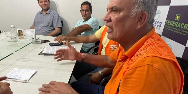Petecão se reúne com empresários da construção civil em Cruzeiro do Sul