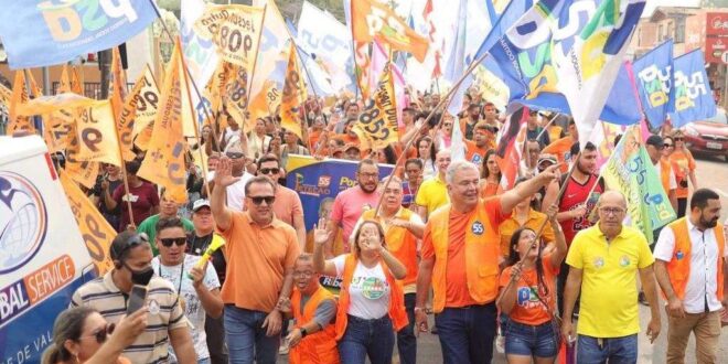 Ao lado de Bocalom, Petecão "incendeia" o Centro, confronta militância de Gladson e dispara: "Rio Branco já nos abraçou"