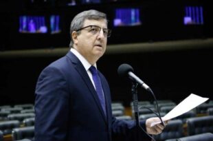 Câmara deve votar em outubro abertura do mercado de energia