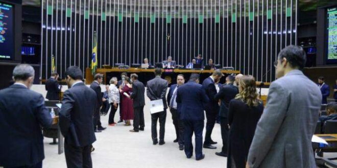 Câmara aprova 6 MPs e 5 projetos em semana de esforço concentrado