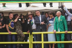 Bolsonaro: "sabemos que Estado é laico, mas o seu presidente é cristão"