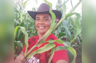 Mulher é achada morta, seminua e com cabeça mergulhada em caixa d´água
