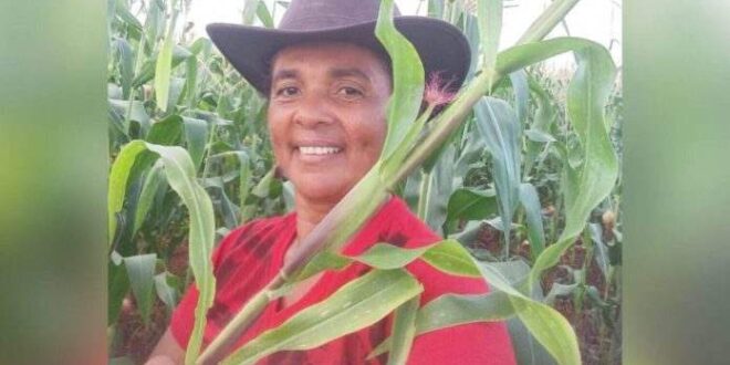 Mulher é achada morta, seminua e com cabeça mergulhada em caixa d´água