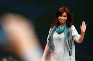 Argentina prende 3ª suspeita de atentado contra Cristina Kirchner