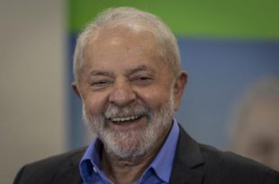 Lula vai de 48% a 50% nos votos válidos e pode vencer no 1º turno, diz Datafolha