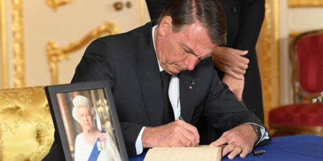 Bolsonaro diz que se não ganhar no primeiro turno, algo de anormal aconteceu