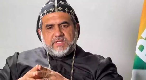 Padre Kelmon trava embate com quilombolas e racha ilha na Bahia