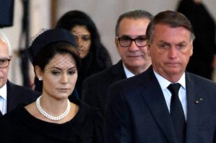 Malafaia diz que entrou em funeral da rainha na vaga de Eduardo Bolsonaro