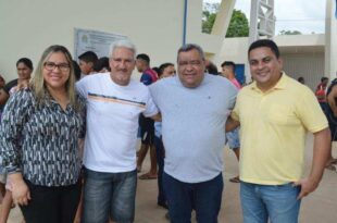 Vereador denuncia que servidores da prefeitura fazem campanha para esposa do prefeito de Sena Madureira em horário de expediente