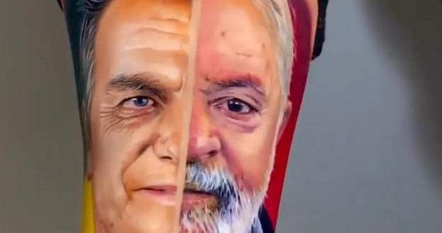 Homem tatua rostos de Lula e Bolsonaro