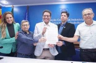 Gladson Cameli recebe documento com propostas de empresários do Acre