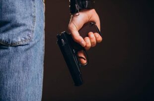 Crianças e professores são mantidos reféns por mais de três horas em escola