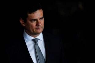 Justiça cumpre mandado de busca e apreensão na casa de Sérgio Moro neste sábado (3)