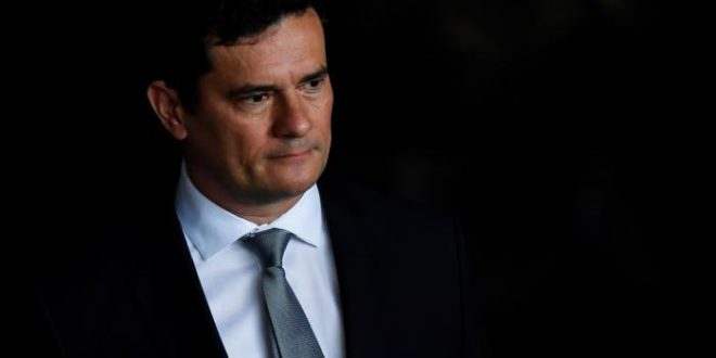 Justiça cumpre mandado de busca e apreensão na casa de Sérgio Moro neste sábado (3)