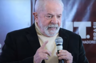 Lula diz que a maior mentira que Bolsonaro conta é evocar Deus toda hora