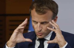 Macron ataca Rússia e critica neutralidade em relação à Guerra da Ucrânia