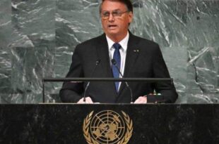Na ONU Bolsonaro faz discurso em tom de campanha, ataca Lula e exalta economia