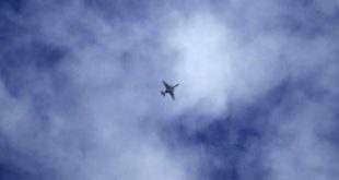 Passageiro envia 'nude' a passageiros de avião e é ameaçado